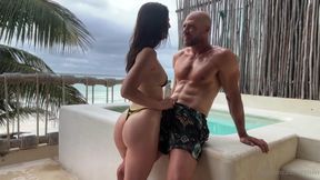 Reislin enjoys sex on vacation