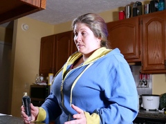 Hot amateur bbw stripping and masturbating