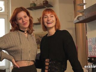 Ersties - Die sexuellen Dämonen Dolly und Mia ficken den schlafenden Toyboy in seinen Träumen