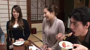 JAPANESE SEXY GIRL SPREADS LEGS FOR A FUCK CREAMPIE