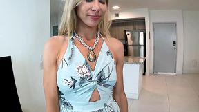 Stepmom Gives Dating Tips and Seduces Stepson With A Blowjob