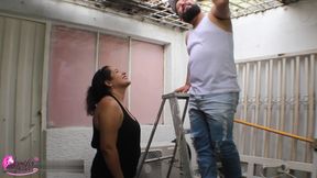 I fuck the electrician to pay for his utilities and he gives me hard sex like a whore - Porn