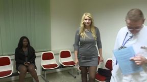 Frauenarzt Double Pussy Fuck in Sexy Lingerie