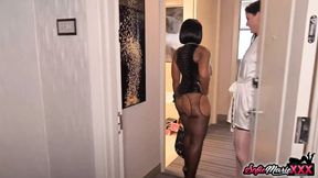 MILF Sofie Marie Fucked By Ebony Mistress Raven In 3some