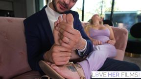 Busty Feet Goddess Katalina Kyle Banged After Getting Worshipped