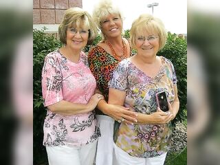 Grannies & Aunts Parade - Slideshow