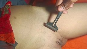 Indian Desi Zaara Bhabhi Want to Shaving Hairy Pussy So I try
