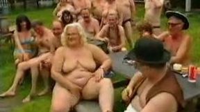 Even though they are old they have no problem having an orgy