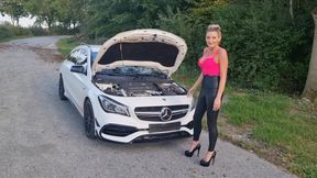 Sexy cock horny sluts MILF cheats on her husband with strangers in the parking lot