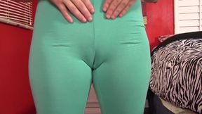 Hot Casey gets her pussy masturbated and fucked by huge dick