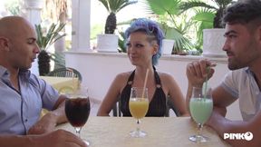 La Miky's first double penetration