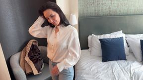 Lost Tourist Shows Her Nudes Asking For Big Ben - Then Takes It Deep!