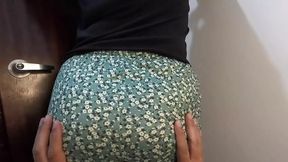 Big ass mother-in-law lets me touch her before leaving my milk in her delicious pussy