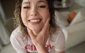 Ultra-babe Sucks My Dick Like a Chupachups