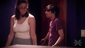 Ellie Nova-Missax Honey